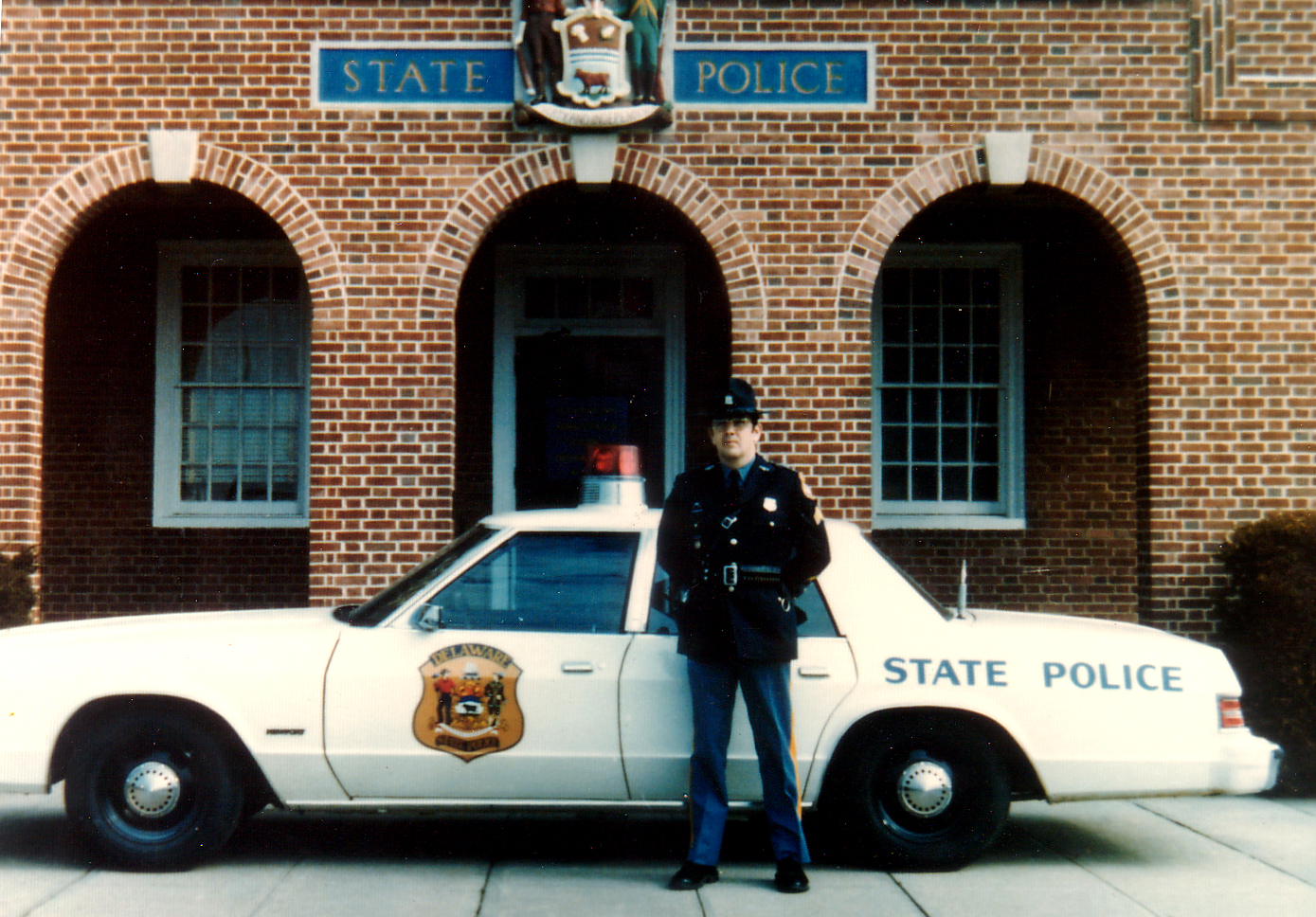 copcar dot com - The home of the American Police Car - Photo Archives