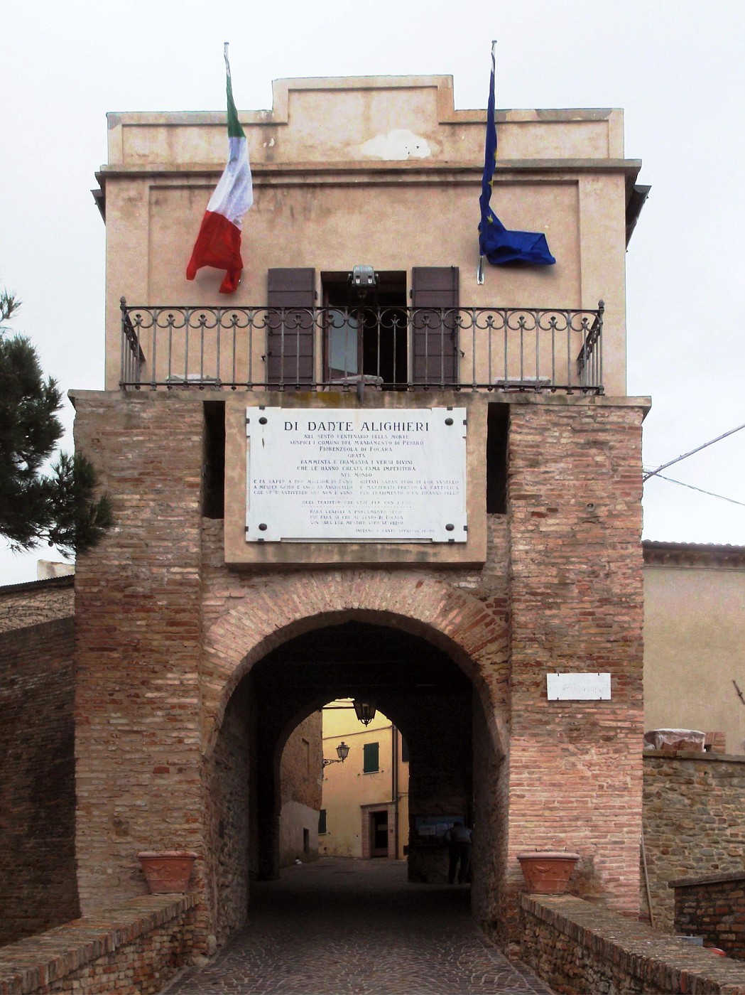 Porta Dante, Fiorenzuola di Focara
